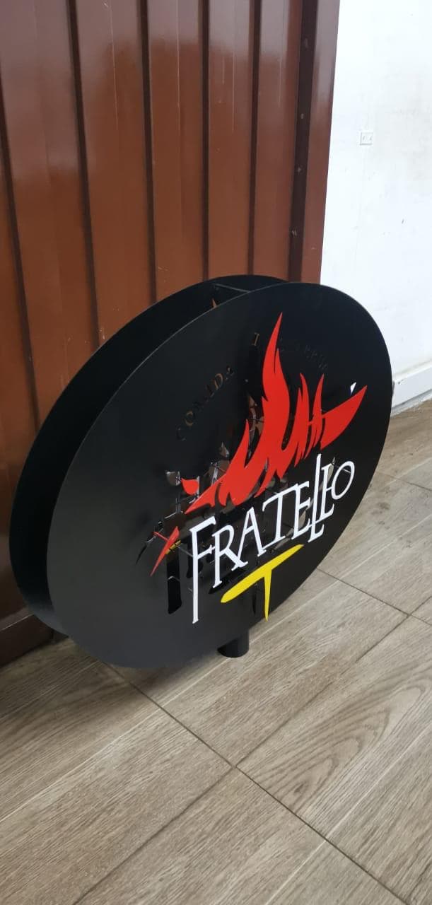 Aviso iluminado y letrero corpóreo · ArtMetal Medellín